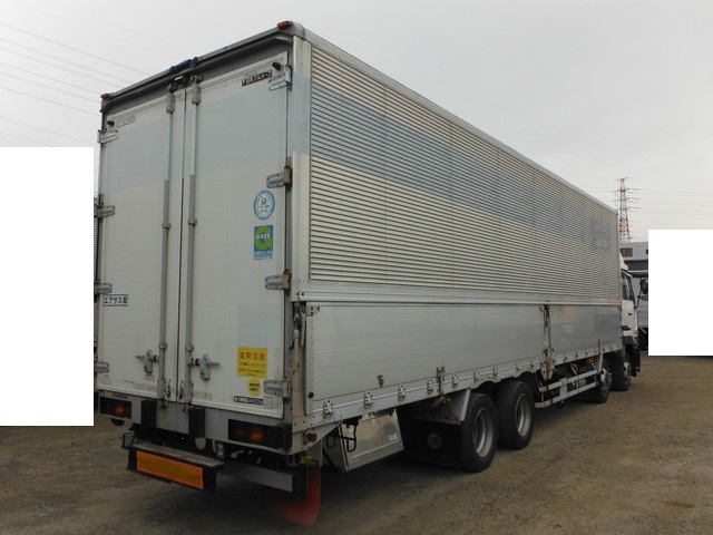 UDトラックス（日産） クオン 大型 ウィング KL-CG48L(2293) 3枚目