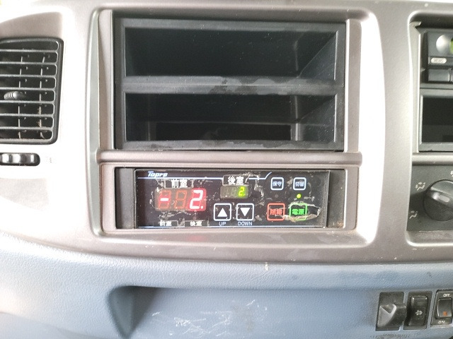 日野 レンジャー 中型 冷蔵冷凍バン ADG-FC7JKWA(11732) 7枚目