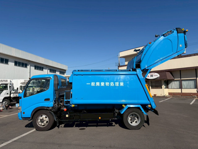 日野 デュトロ 小型 塵芥車（プレス式） BDG-XZU414M(100055) 9枚目