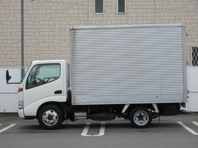 トヨタ ダイナ 小型 バン KK-BU306(3482) 4枚目