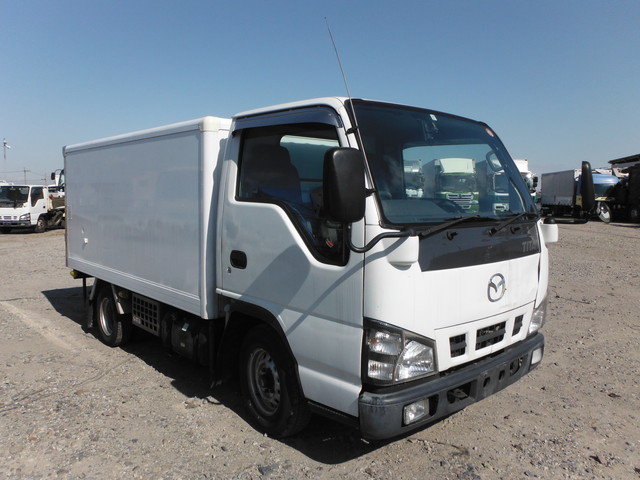 マツダ タイタン 小型 冷蔵冷凍バン KR-LHR69N(1310) 1枚目
