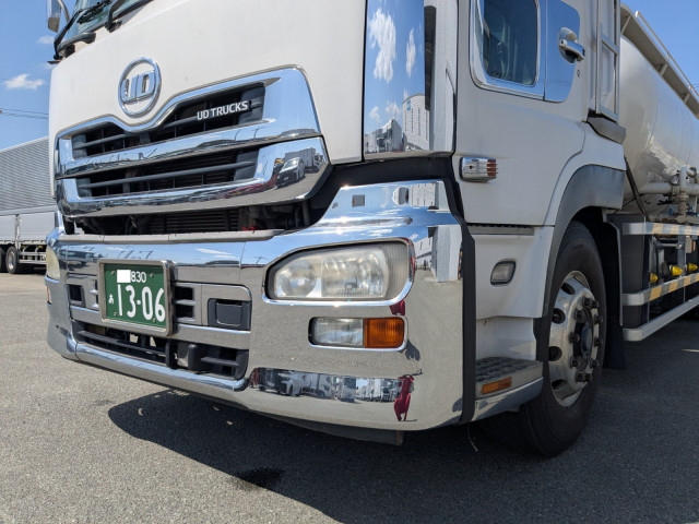 Nissan UD quon Large Bulk truck QKG-CD5ZL(109823) 26枚目