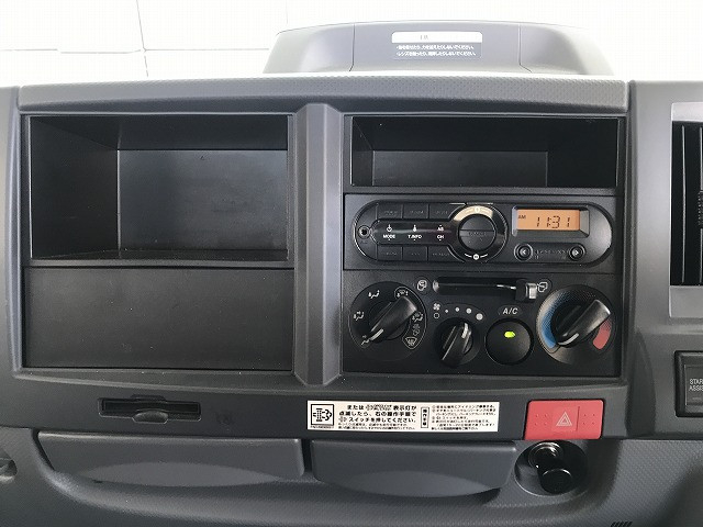 いすゞ エルフ 小型 平ボディ 2RG-NKR88A(111681) 40枚目