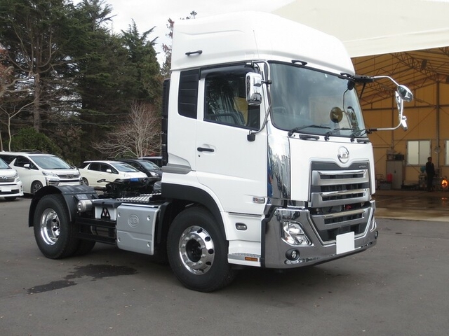 Nissan UD quon Large Tractor 2PG-GK5AAB(9556) 2枚目