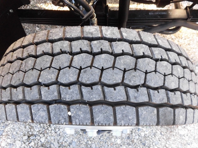 三菱ふそう ファイター 増トン 平ボディ（クレーン付） 2KG-FK62FZ(62535) 31枚目