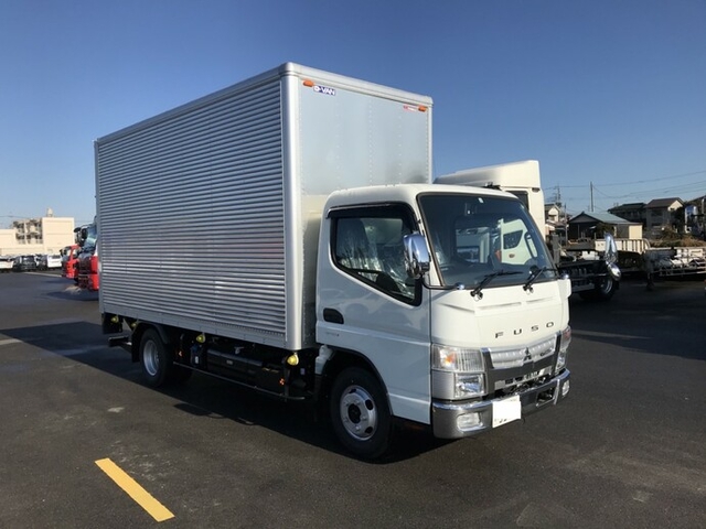 三菱ふそう キャンター 小型 バン 2RG-FEA20(8457) 6枚目
