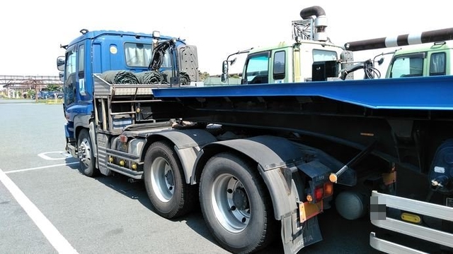 いすゞ ギガ 大型 トラクタ PKG-EXY52J8(3118) 4枚目