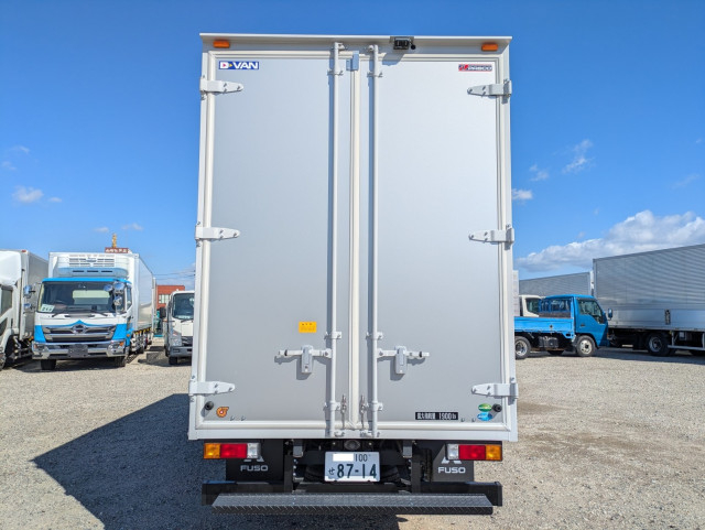三菱ふそう キャンター 小型 バン 2RG-FEA20(113823) 5枚目