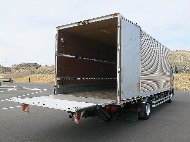三菱ふそう ファイター 中型 バン PDG-FK61F(28181) 7枚目