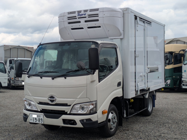日野 デュトロ 小型 冷蔵冷凍バン 2WG-XZU606N(113417) 1枚目