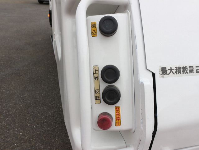 いすゞ エルフ 小型 塵芥車（プレス式） BKG-NMR85AN(111651) 11枚目