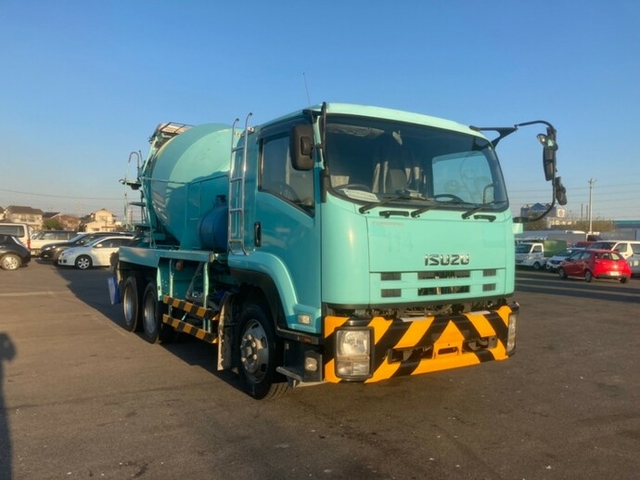 いすゞ フォワード 増トン ミキサー車 PDG-FVZ34U2(7824) 4枚目
