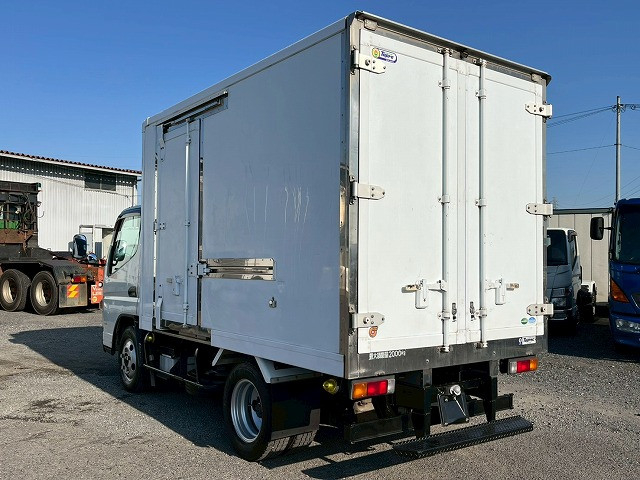 三菱ふそう キャンター 小型 冷蔵冷凍バン TPG-FBA50(98140) 8枚目