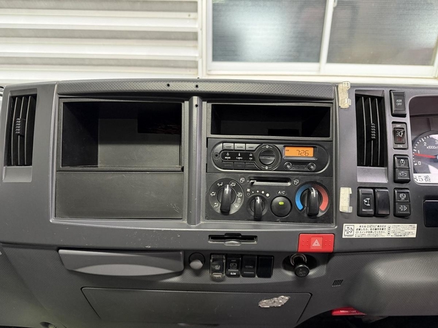 いすゞ エルフ 小型 バン TRG-NPR85AN(107495) 18枚目