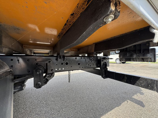 いすゞ エルフ 小型 平ボディ TRG-NNS85AR(110679) 11枚目