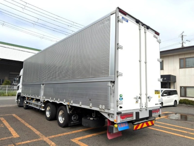 UDトラックス（日産） クオン 大型 ウィング 2RG-CG5FA(112508) 4枚目