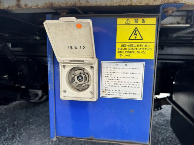 いすゞ エルフ 小型 冷蔵冷凍バン TKG-NPR85YN(109507) 23枚目
