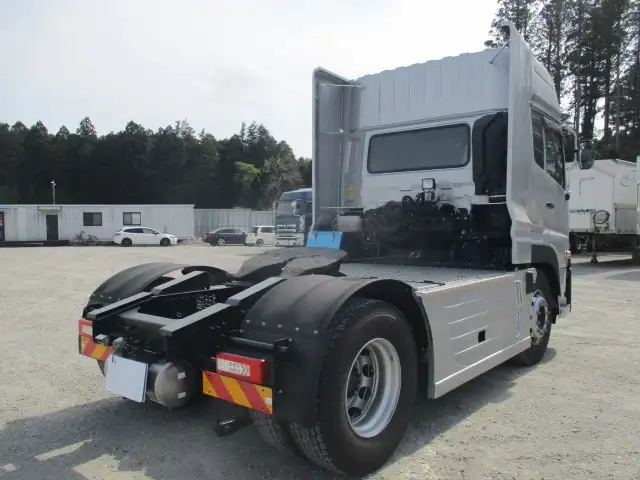 日産自動車 クオン 大型 トラクタ 2RG-GK5DAB(108643) 5枚目