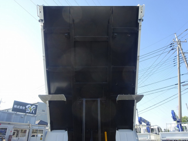 三菱ふそう キャンター 小型 土砂ダンプ 2RG-FBA60(111826) 16枚目