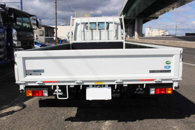 三菱ふそう キャンター 小型 平ボディ 2RG-FEB50(105002) 5枚目