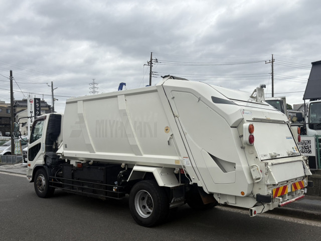 三菱ふそう ファイター 増トン 塵芥車（プレス式） QKG-FK72FZ(112467) 3枚目