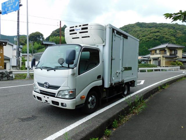 日野 デュトロ 小型 冷蔵冷凍バン TKG-XZU600M(99517) 2枚目