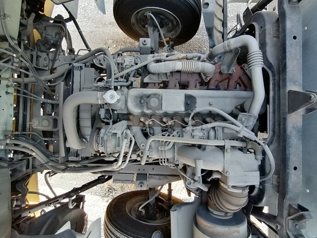 UDトラックス（日産） コンドル 中型 バン KK-MK2IA(5489) 56枚目