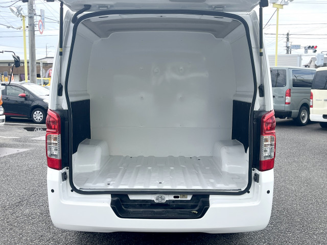 日産自動車 キャラバン 小型 冷蔵冷凍バン CBF-VR2E26(96407) 8枚目