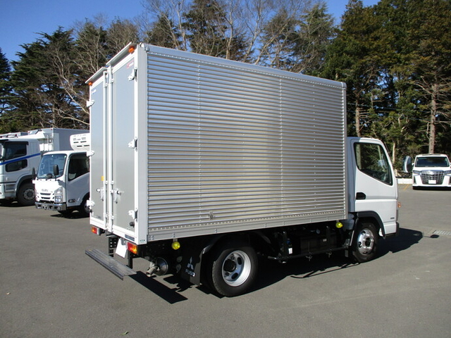 三菱ふそう キャンター 小型 バン 2RG-FBA20(9592) 3枚目