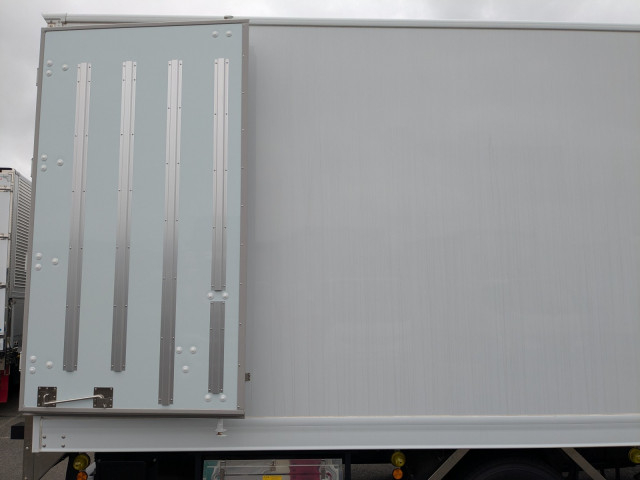 日野 レンジャー 中型 冷蔵冷凍バン 2KG-FD2ABG(111990) 40枚目