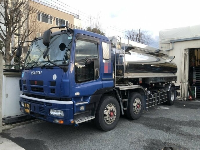 いすゞ ギガ 大型 タンクローリー PDG-CYG77P8(5342) 1枚目