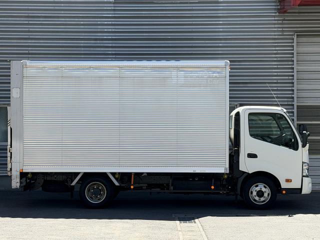 トヨタ ダイナ 小型 バン TPG-XZU712(111537) 3枚目
