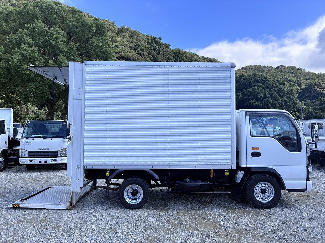 いすゞ エルフ 小型 バン KR-NHR69N(112071) 12枚目