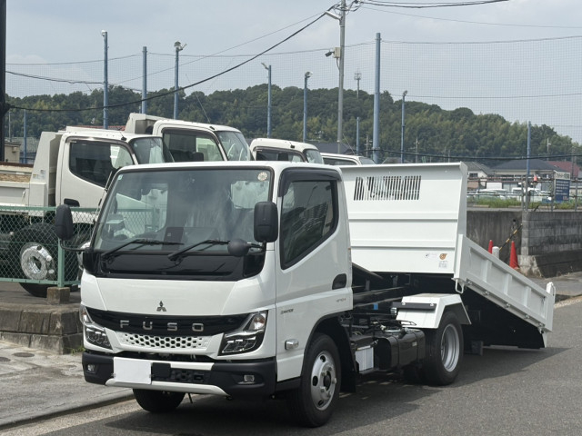 三菱ふそう キャンター 小型 土砂ダンプ 2RG-FBA60(110642) 1枚目