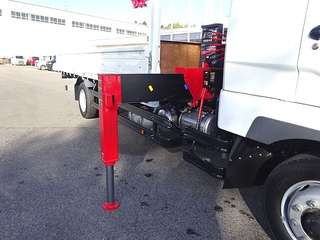 三菱ふそう ファイター 増トン 平ボディ（クレーン付） 2KG-FK62FY(55372) 11枚目