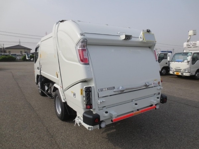 三菱ふそう キャンター 小型 塵芥車（プレス式） 2PG-FEAV0(11631) 5枚目