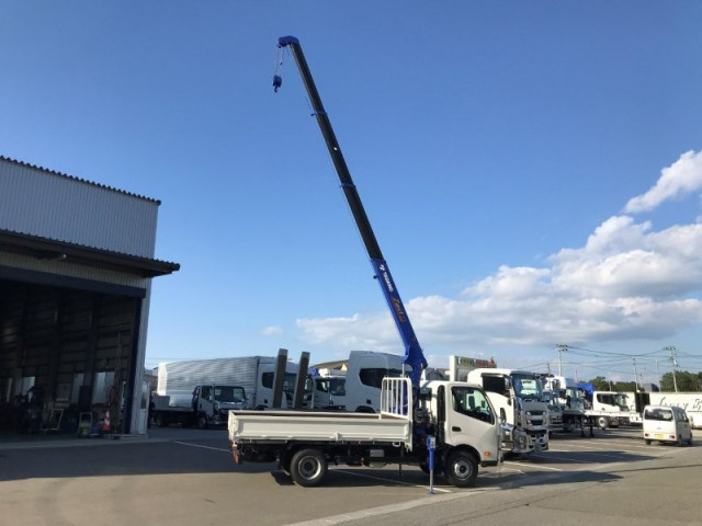 日野 デュトロ 小型 平ボディ（クレーン付） 2WG-XZU713M(113225) 5枚目