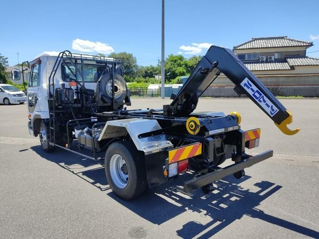 UDトラックス（日産） コンドル 中型 コンテナ専用車 PB-MK36A(12612) 12枚目
