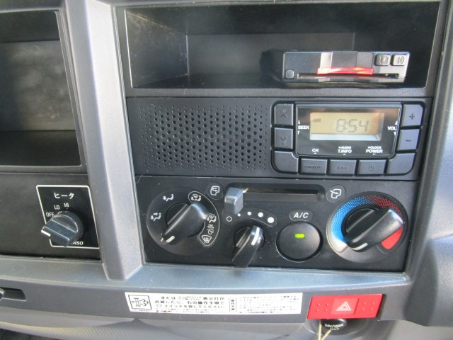 いすゞ エルフ 小型 Wキャブ TPG-NJR85A(109813) 39枚目