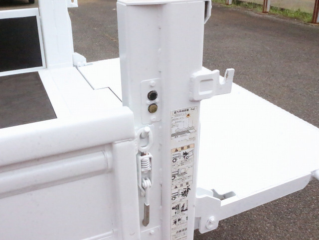 日産自動車 アトラス 小型 平ボディ CBF-SQ2F24(111828) 34枚目