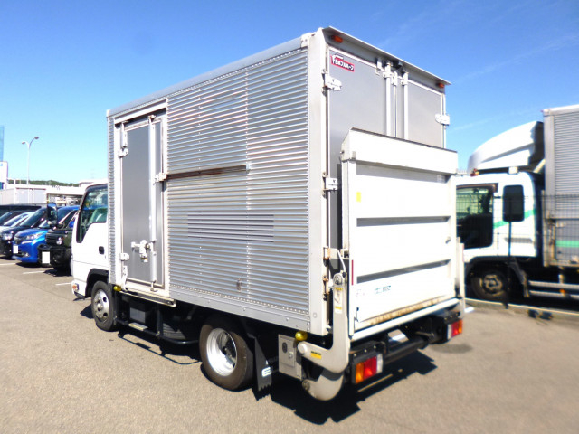 Isuzu elf Small Box body 2RG-NJR88AN(105760) 6枚目