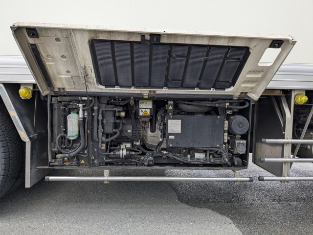 日野 プロフィア 大型 冷蔵冷凍バン 2DG-FS1AHG(105663) 35枚目