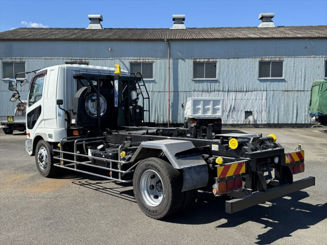 三菱ふそう ファイター 増トン コンテナ専用車 2KG-FK62FZ(112885) 4枚目