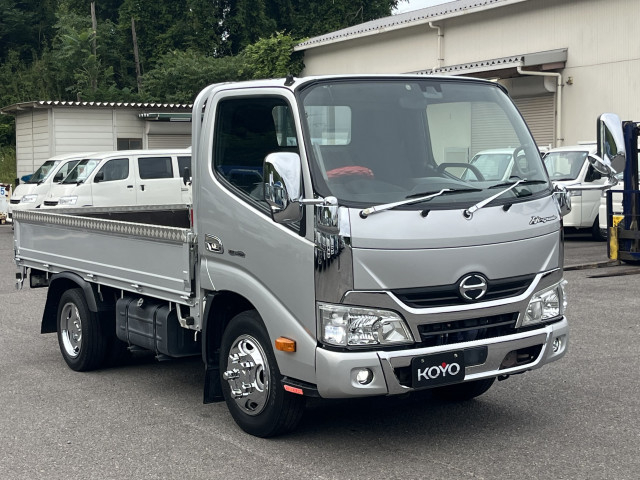 日野 デュトロ 小型 平ボディ TPG-XZU605M(109377) 9枚目