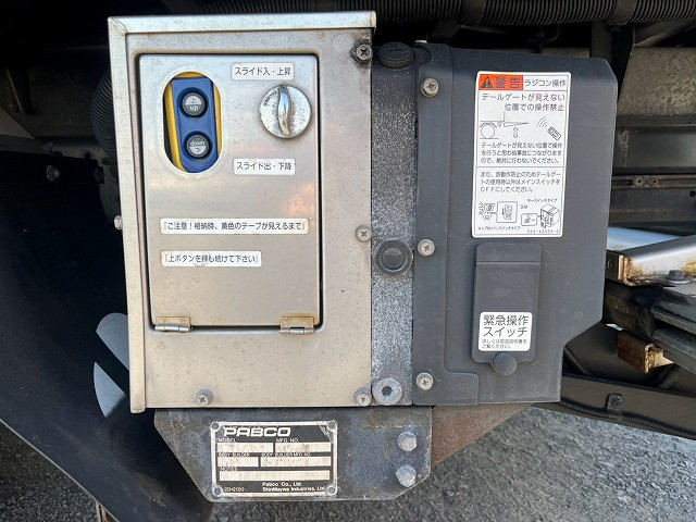 三菱ふそう キャンター 小型 バン TPG-FEB50(113290) 16枚目