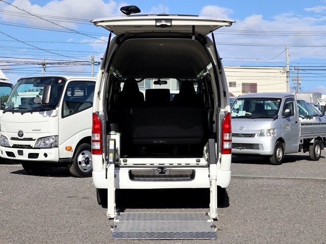 トヨタ レジアスエース 小型 バン LDF-KDH206K(109952) 12枚目