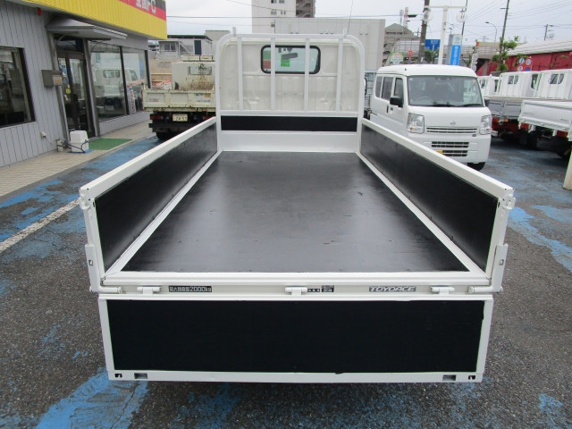 トヨタ トヨエース 小型 平ボディ TKG-XZU605(109818) 4枚目