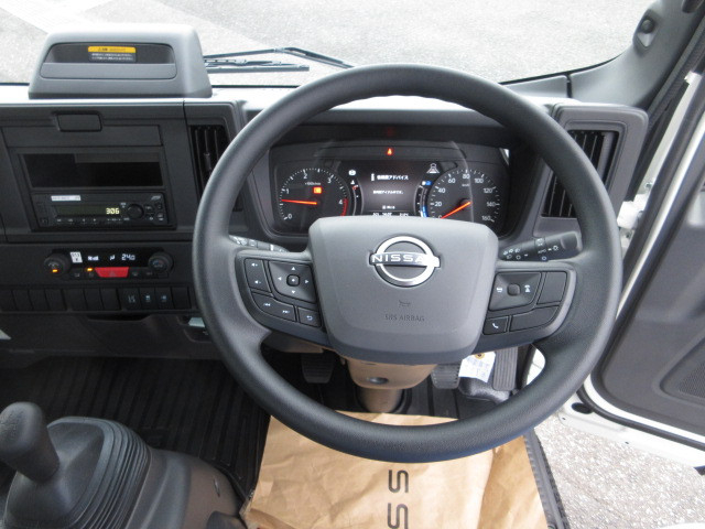 日産自動車 アトラス 小型 平ボディ 2WG-APS88AC(113175) 15枚目