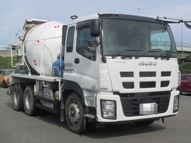 いすゞ ギガ 大型 ミキサー車 QKG-CXZ77AT(7341) 1枚目