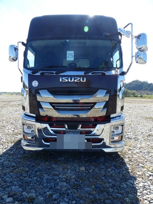 いすゞ ギガ 大型 ウィング 2PG-CYJ77C(51880) 1枚目
